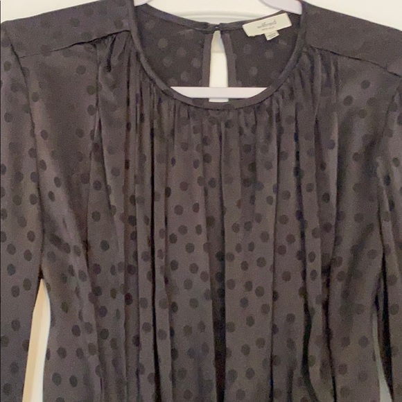 Wilfred black silk blouse with subtle polka dots - Picture 3 of 8